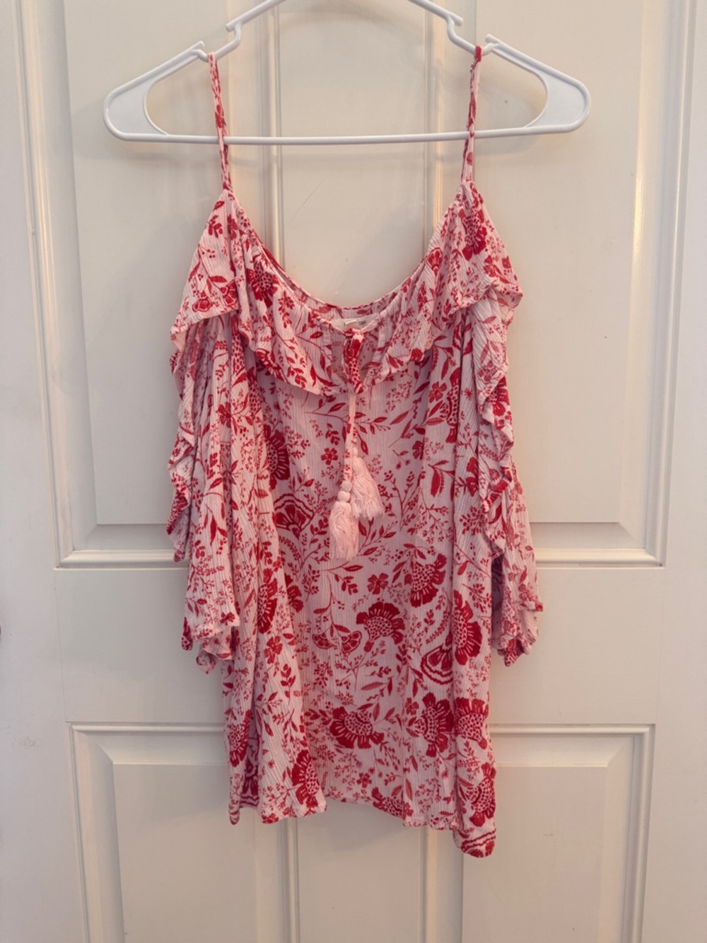 Maurices Size XL Red Pink Floral Cold Shoulder Blouse Tassel Tie Front Top
